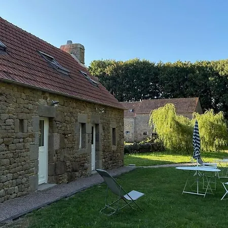 Au Calme Dans Corps De Ferme Entre Et Campagne * Varouville